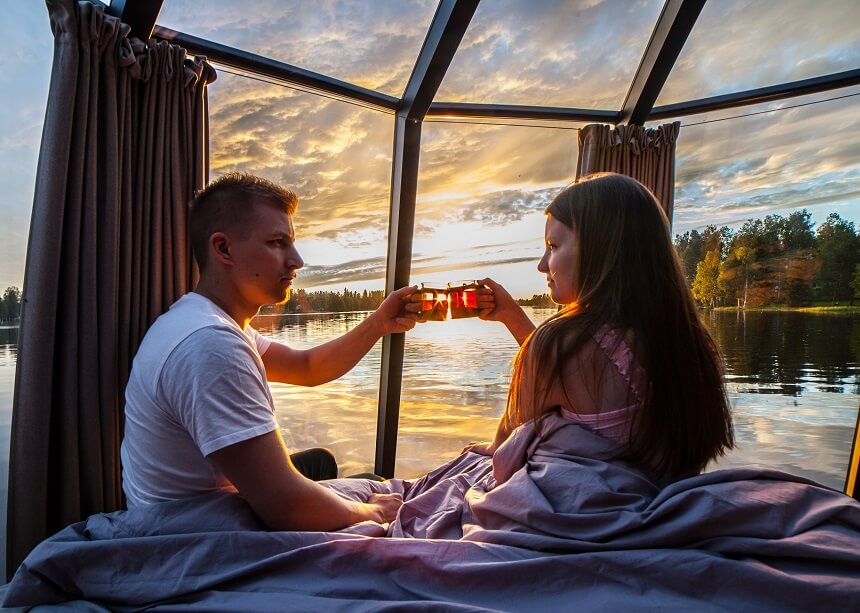 Share unforgettable moments in Lapland by staying at AuroraHut Glass Igloos in Ranua