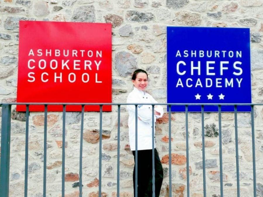 Sara opiskeli myös Ashburton Chef Academyssa